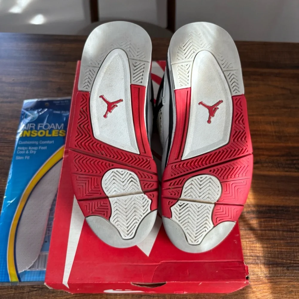 Air Jordan 4 Retro Fire Red (2020) (GS)